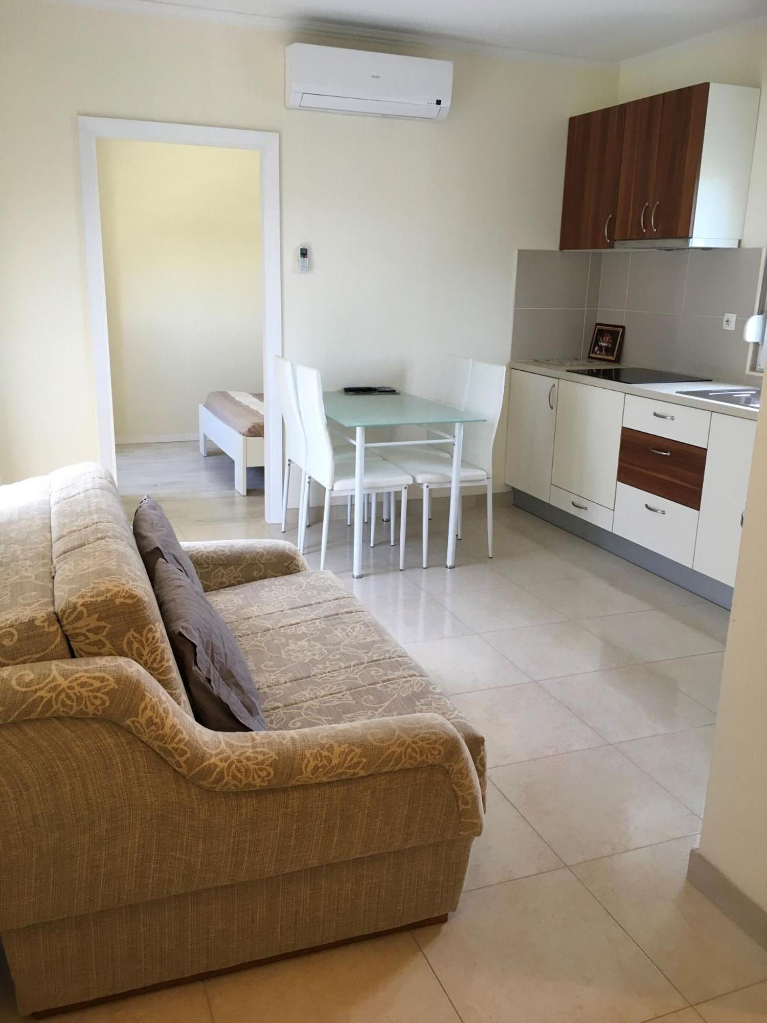 Apartments Lipovica Sukosan Ngoại thất bức ảnh