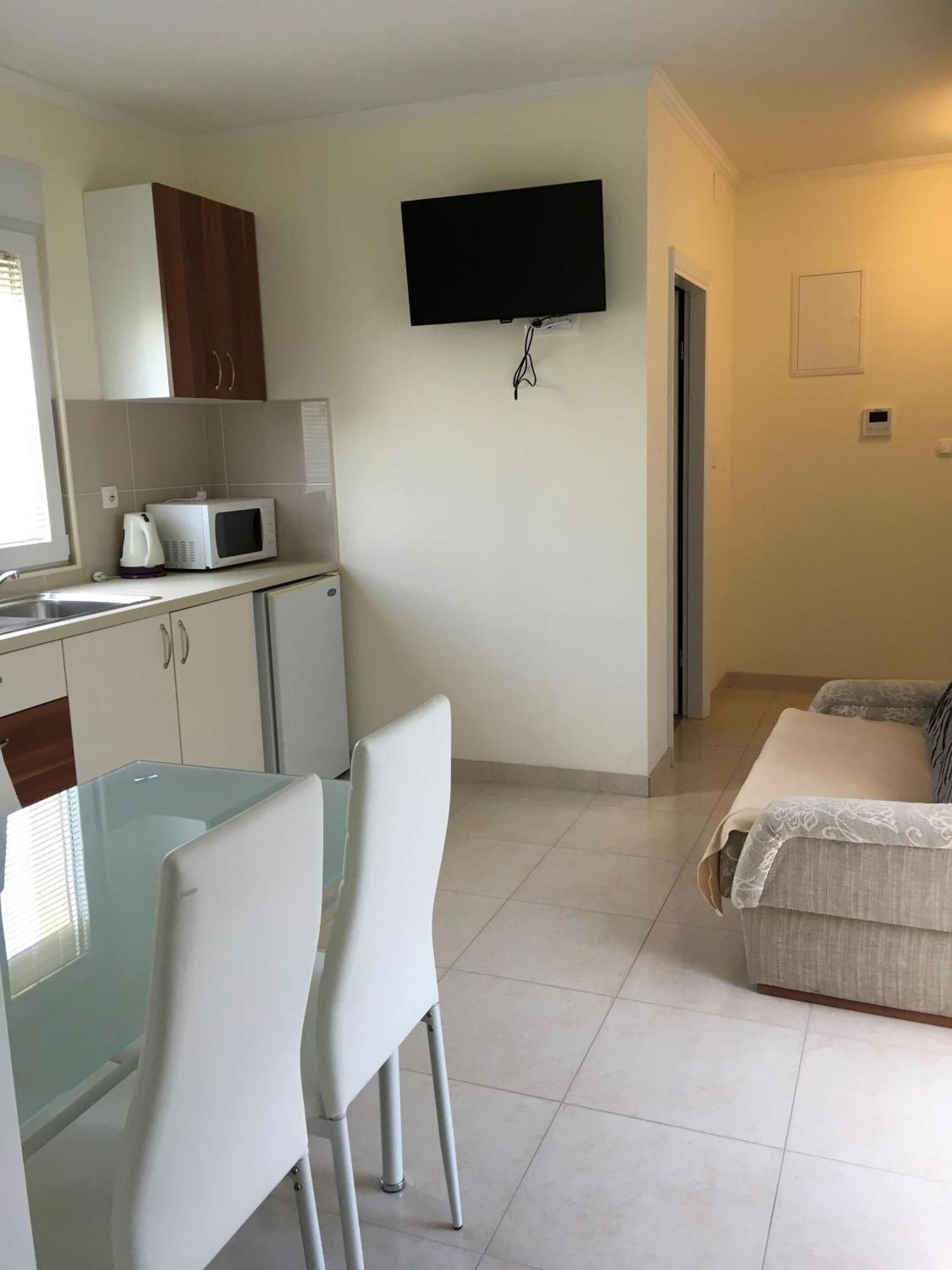Apartments Lipovica Sukosan Ngoại thất bức ảnh